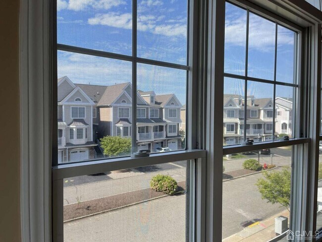 Foto del edificio - 19 Raritan Reach Rd
