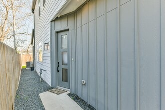Building Photo - 4211 Nichols St