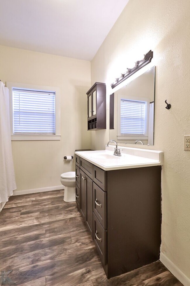 Foto del edificio - Cottage in the heart of Abilene!