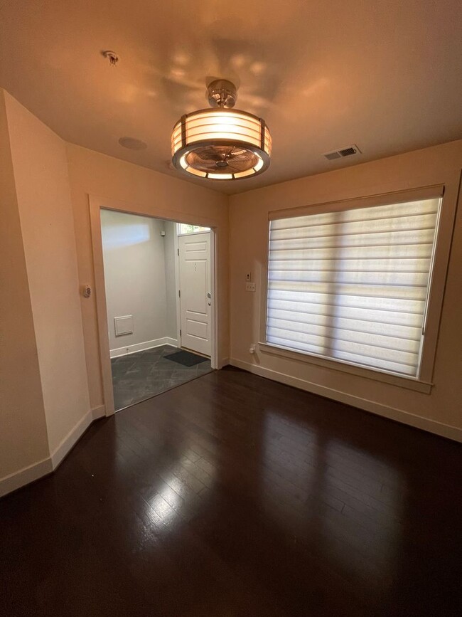 Off-entry office, with custom blinds, contemporary ceiling fan/lighting - 624 Regent Pl NE