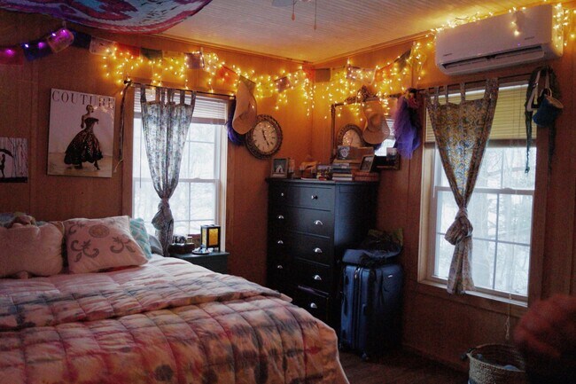 Foto del edificio - 165 Old Bristol Rd