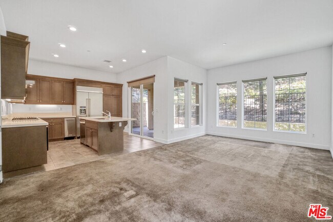 Foto del edificio - 20705 W Chestnut Cir