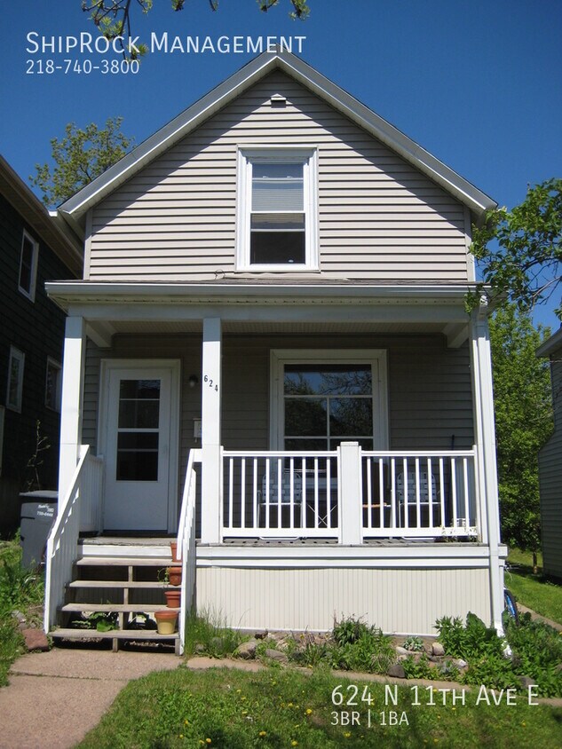 Primary Photo - 624 N 11th Ave E