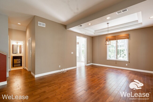 Building Photo - 2938 Luciernaga St