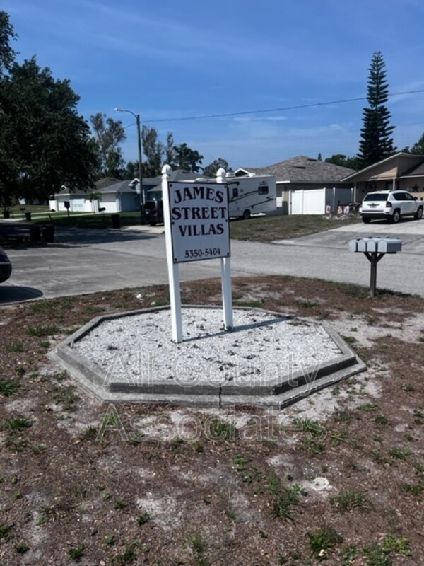 5404 James St, Port Richey, FL 34652 Condo for Rent in Port Richey