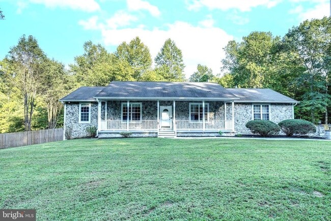 Building Photo - 6200 Ben Creek Rd