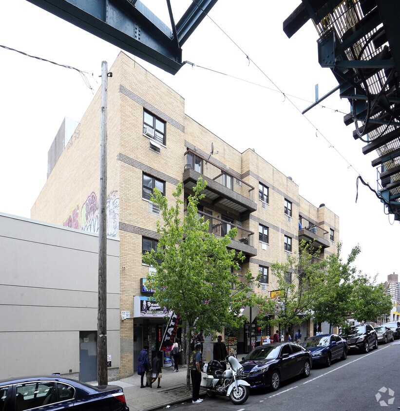 Foto del edificio - 2542A-2548A White Plains Rd