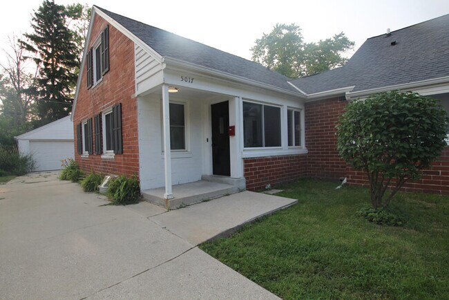 Foto del edificio - 5017 N Bay Ridge Ave
