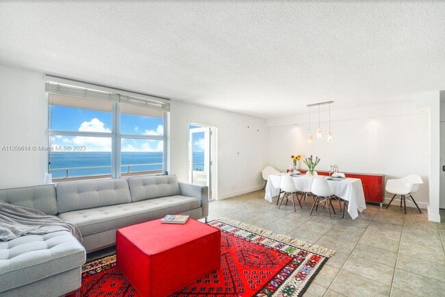 Building Photo - 9225 Collins Ave