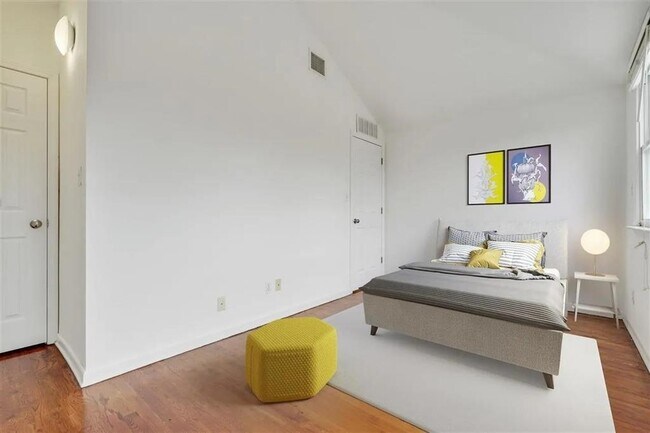 Foto del edificio - 158 Wayne St
