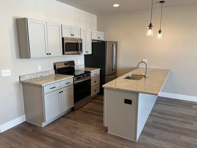 Building Photo - Salem Run Apartments