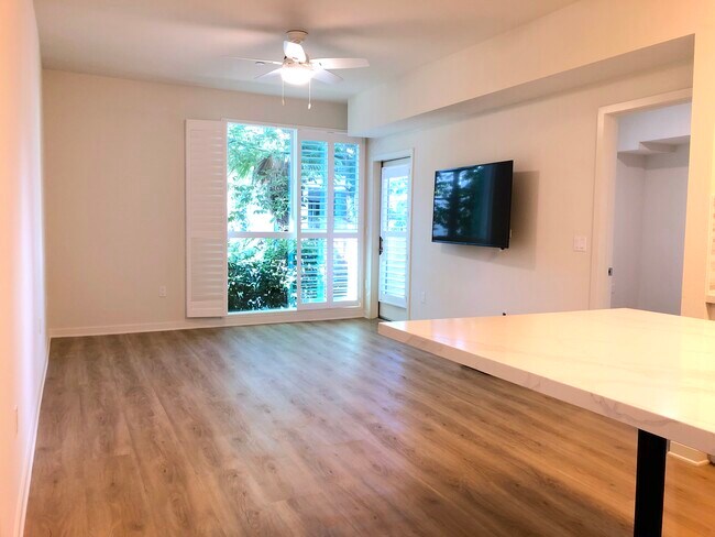 Building Photo - 12655 Bluff Creek Dr