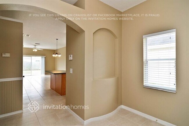 Foto del edificio - 7629 Clovelly Park Pl