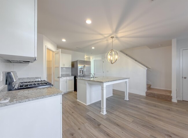 Foto del edificio - 2856 Blue Blossom Trail