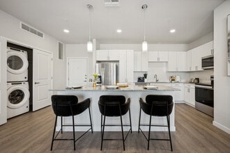 Building Photo - Ascend at Longbow Highpoint