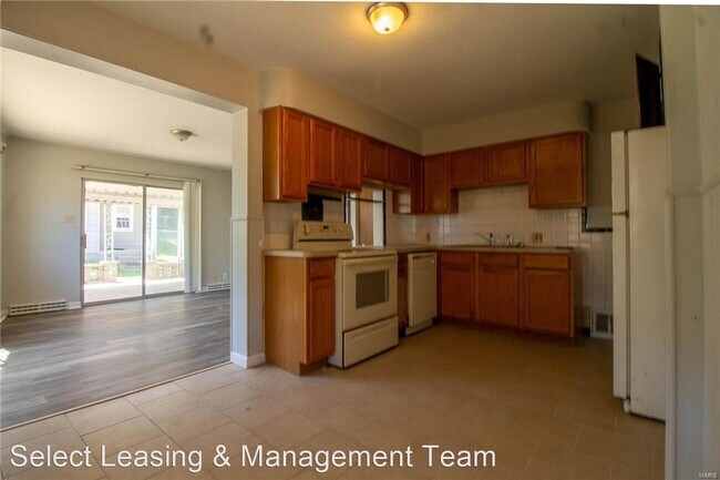 Building Photo - 3 br, 1 bath House - 122 Betty Jean