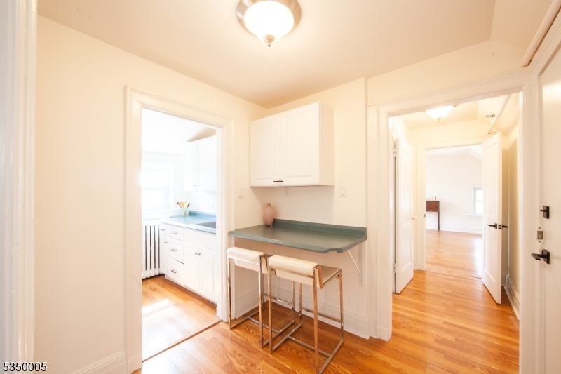 Primary Photo - 395 Claremont Ave
