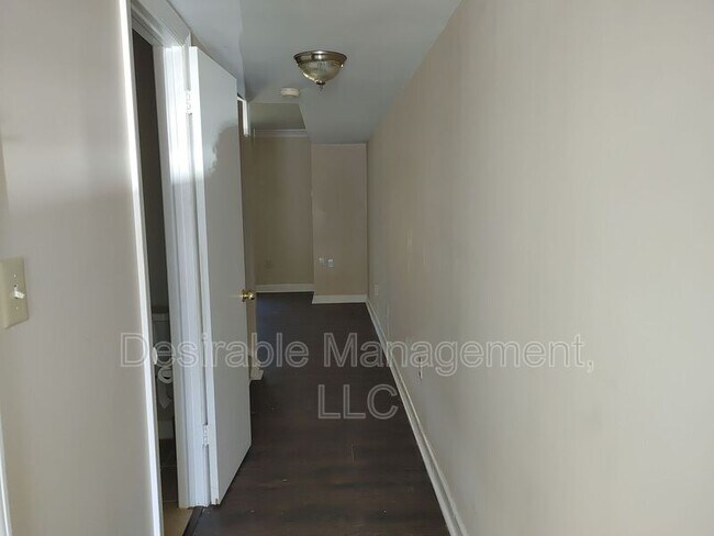 Foto del edificio - 20 Towne Square Dr