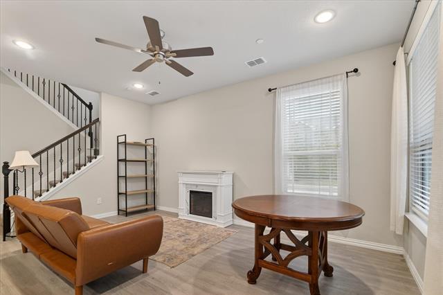 Building Photo - 2200 Davenport Dr