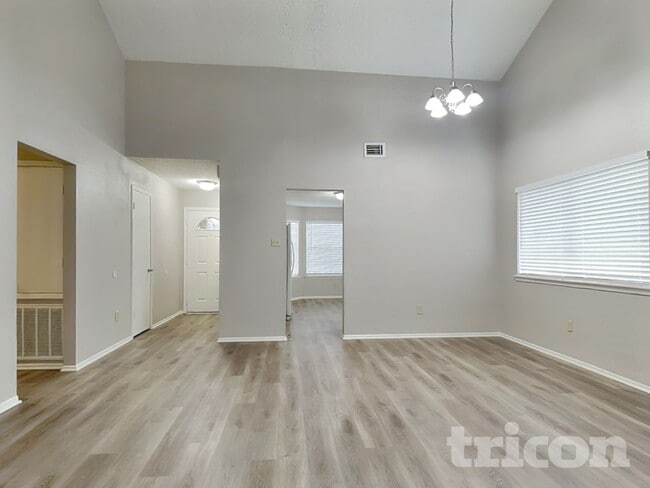 Building Photo - 11118 Nepau Dr