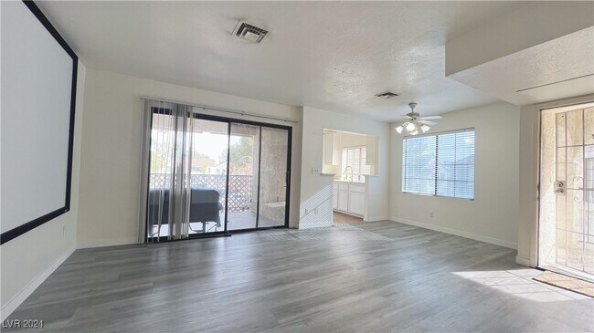 Building Photo - 4890 Nara Vista Way