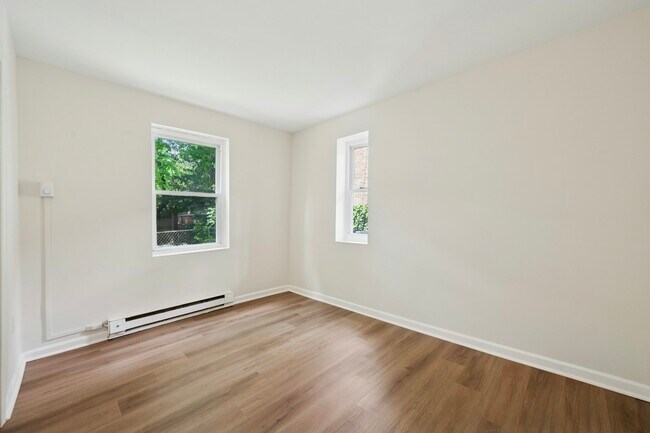 Foto del edificio - 109 W Queen Ln