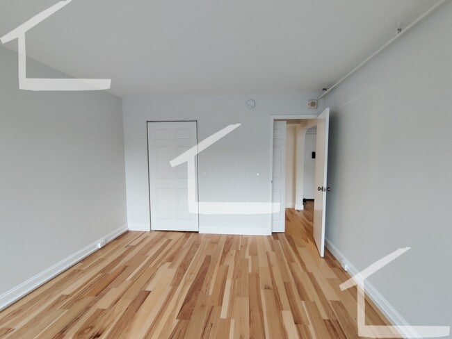 Foto del edificio - 1731 Beacon St