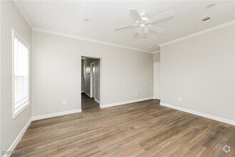 Building Photo - 1848 Welk St
