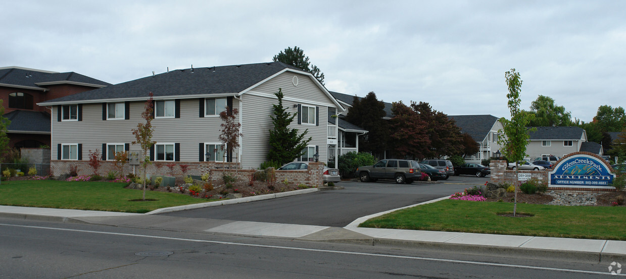 Foto del edificio - Glen Creek Park Apartments