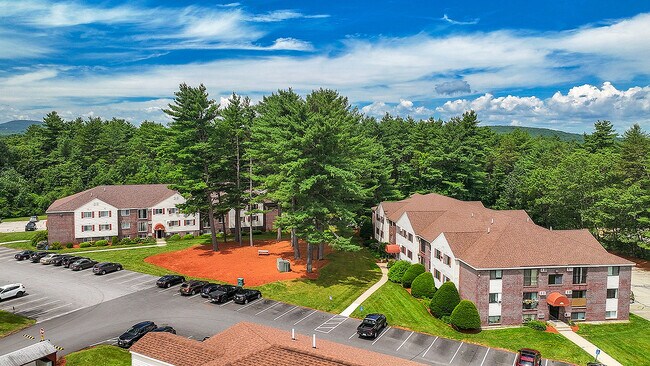 Foto del edificio - Devonshire Village