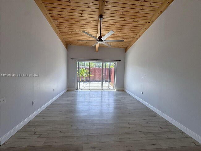 Foto del edificio - 13640 SW 102nd Ln