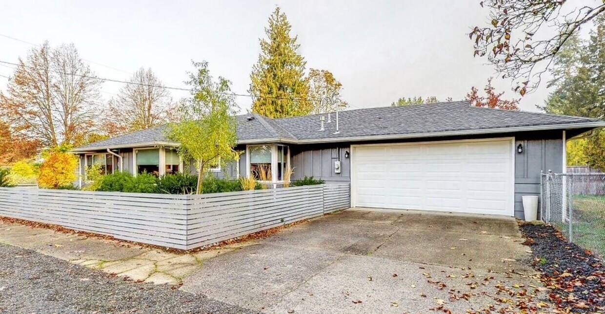 Foto principal - 1504 Leavenworth Ave NE