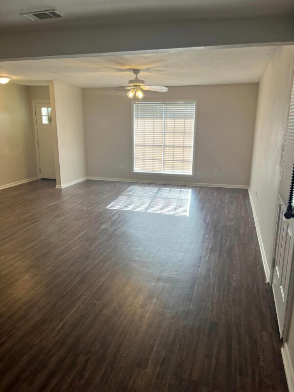 Foto del edificio - 2107 Plum St
