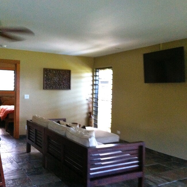 Foto del edificio - 68-615-615 Farrington Hwy