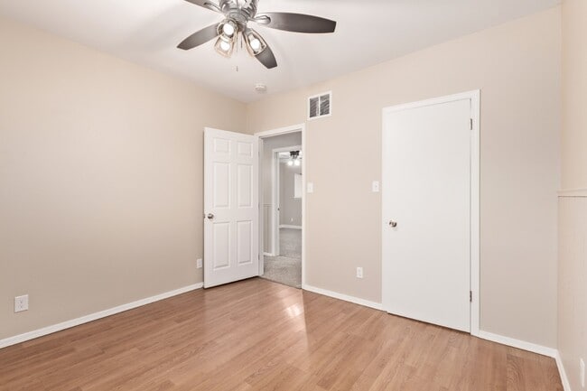 Building Photo - 1495 N Casa Grande Ave