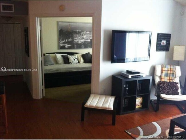 Foto del edificio - 11155 SW 5th Pl