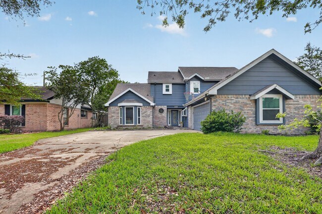 Building Photo - 417 W Hillary Cir