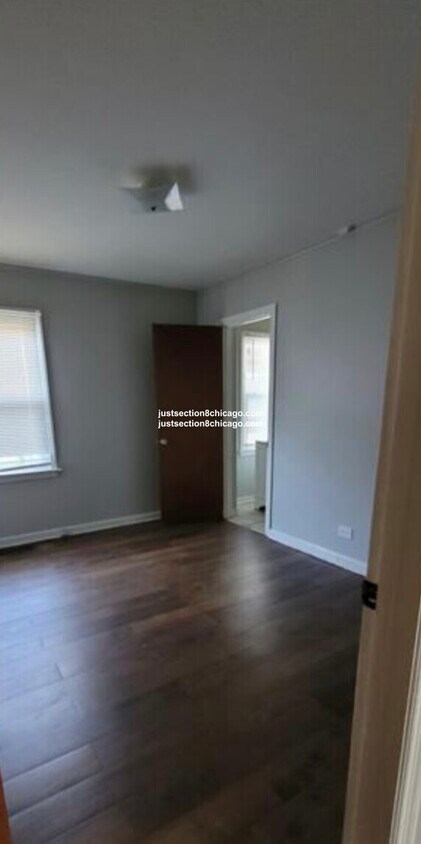 Foto del edificio - 6643 S Marquette Rd