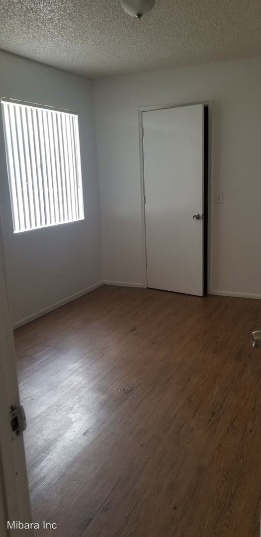 Foto del edificio - 450 W Kelso St