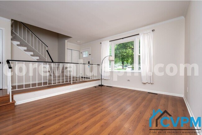 Building Photo - 400 Colonial Ridge Ln