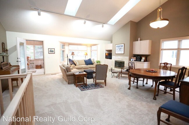 Foto del edificio - 7003 Oak Pointe Curv