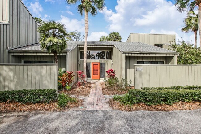 Foto del edificio - 10021 Sawgrass Dr E