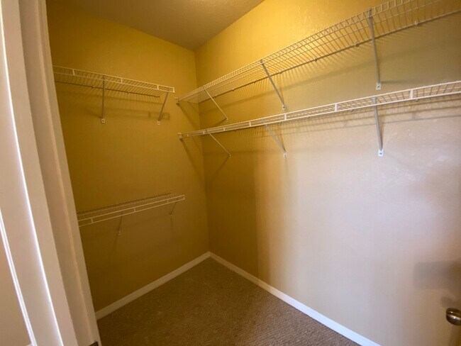 Building Photo - 2 Bedroom, 2 Bath Condo in Southern Dunes