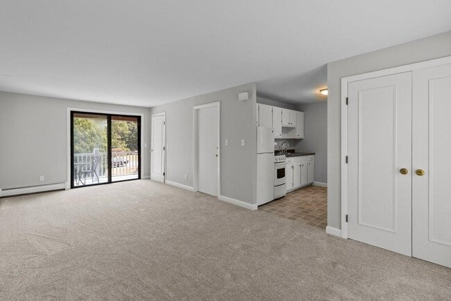 Building Photo - 46 Fairway Ave