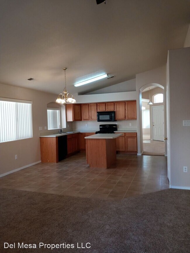 Building Photo - 4 br, 2 bath House - 1351 Peppoli Lp