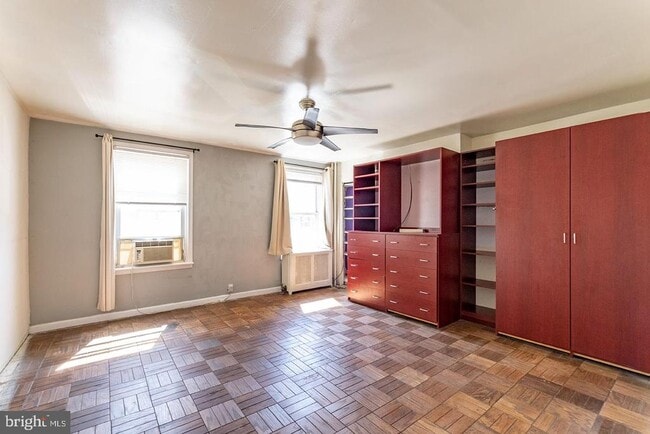 Building Photo - 1339 Christian St