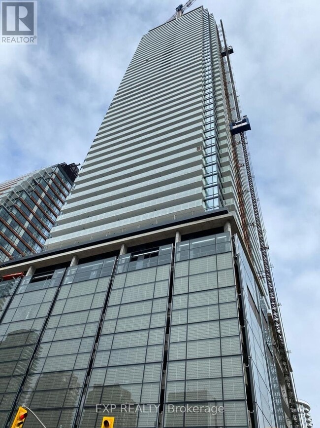 Building Photo - 501 Yonge St