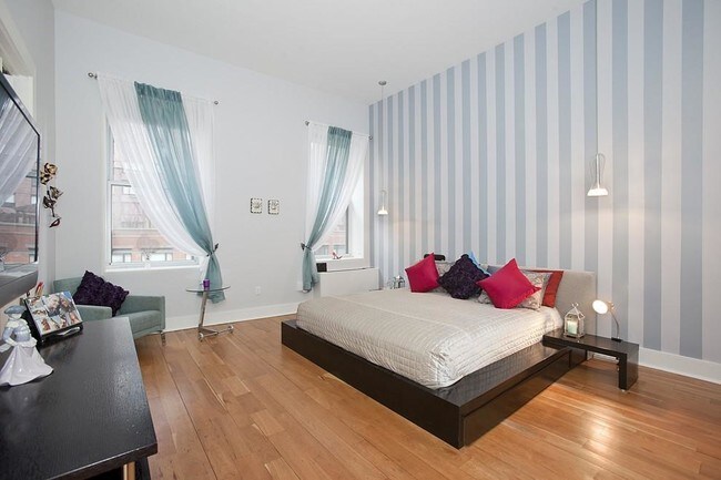 Foto del edificio - 426 W 58th St