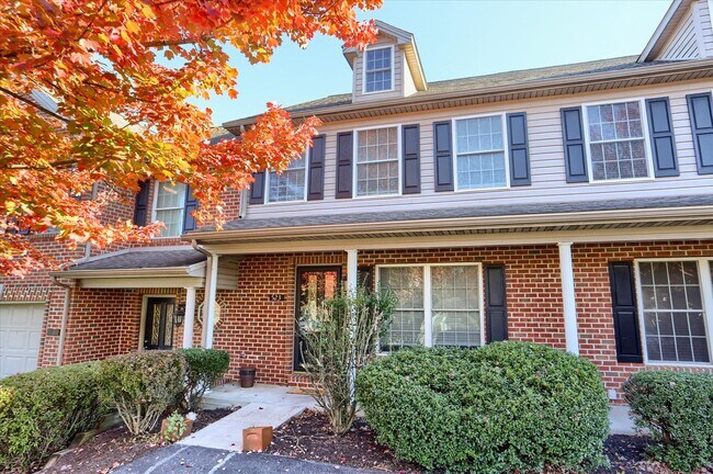 Foto del edificio - 523 Northstar Dr