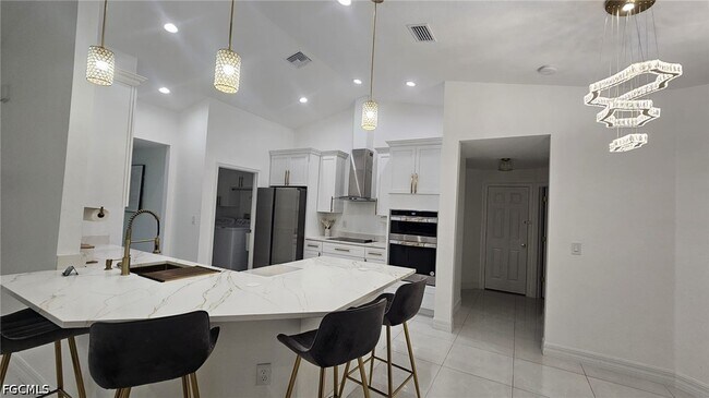 Foto del edificio - 816 Willard Ave